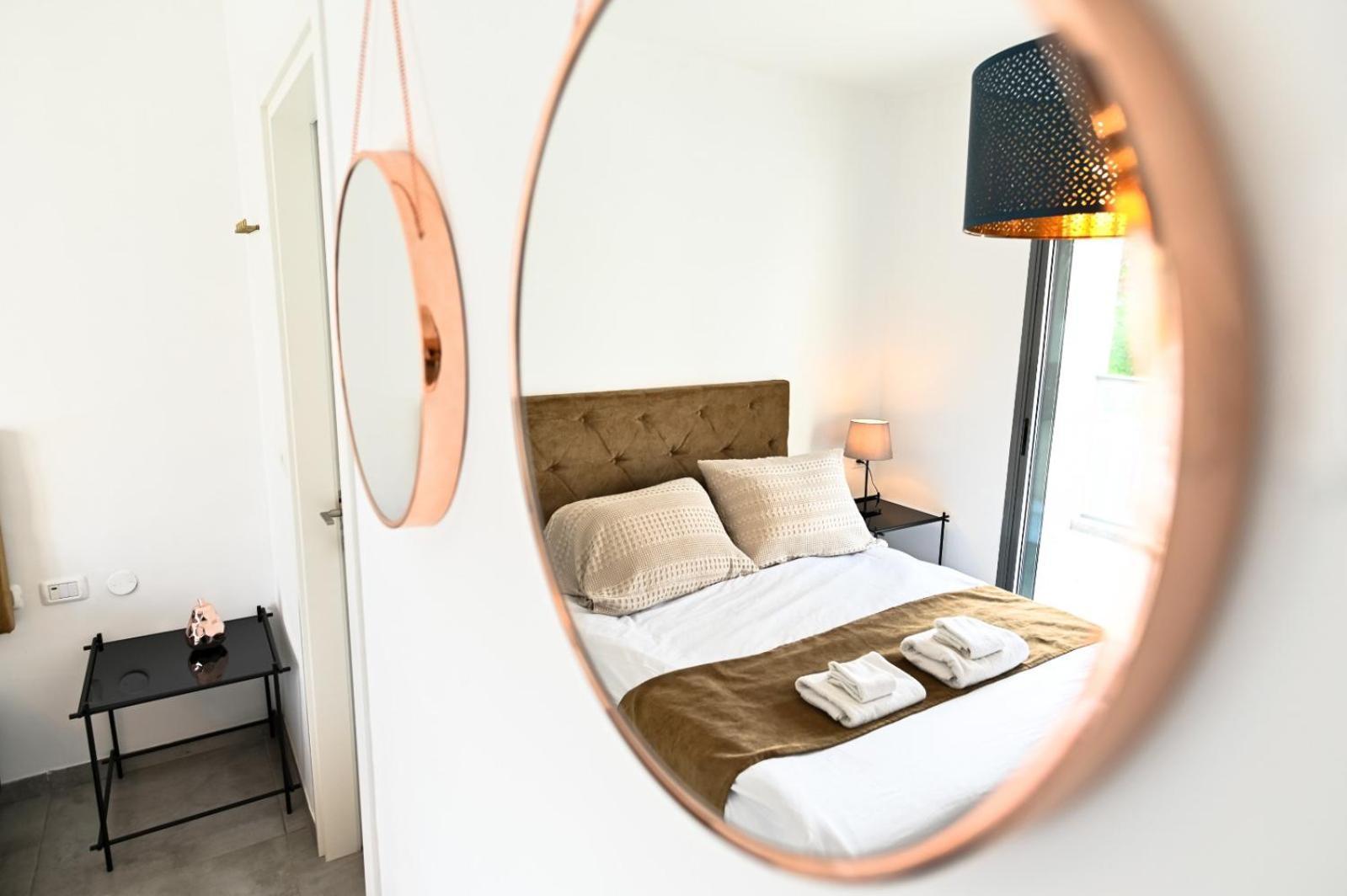 Royal Serenity Penthouse Tiberias Room photo