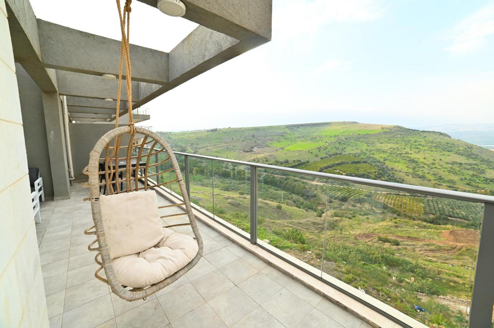 Royal Serenity Penthouse Tiberias Room photo