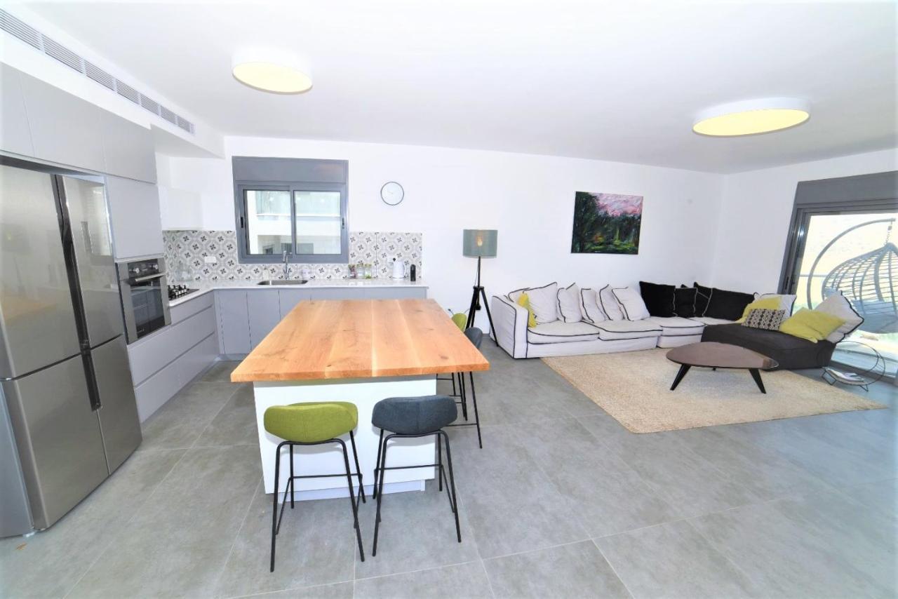 Royal Serenity Penthouse Tiberias Exterior photo